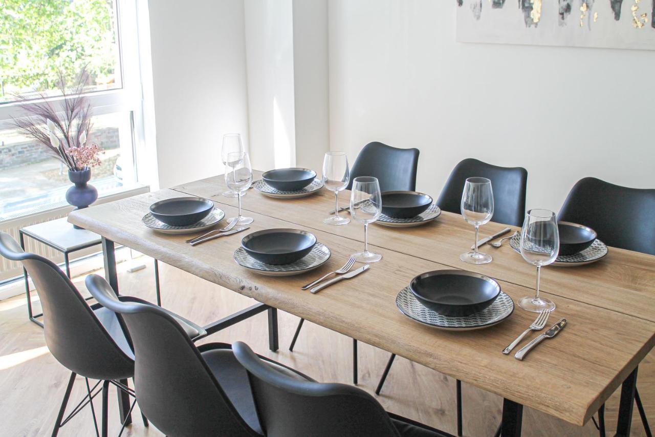 Modern Apartment - Fuer Freunde & Familien, Stadtnah, Parkplatz, E-Ladestation, Gitterbox Fuer Fahrraeder, Fitnessstudio, Digitale Gaestemappe Mit Restaurant- Und Unternehmenstipps Coblenza Esterno foto